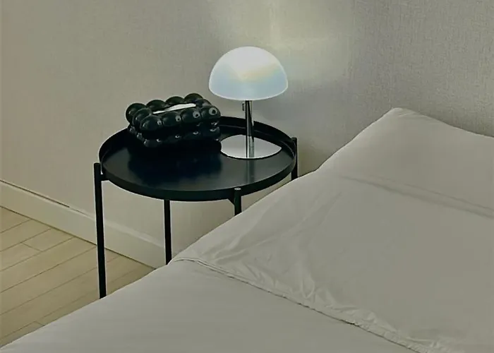 Long-stay Offer - Rafine House Modern Cozy In The Heart Of Line 2