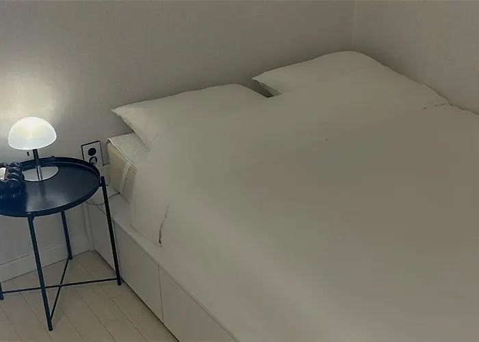 Long-stay Offer - Rafine House Modern Cozy In The Heart Of Line 2 Apartment